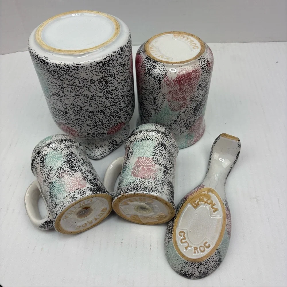 Guyroc Pottery Set Speckled Pitcher Utensil Holder Spoon Rest Salt Pepper Shaker